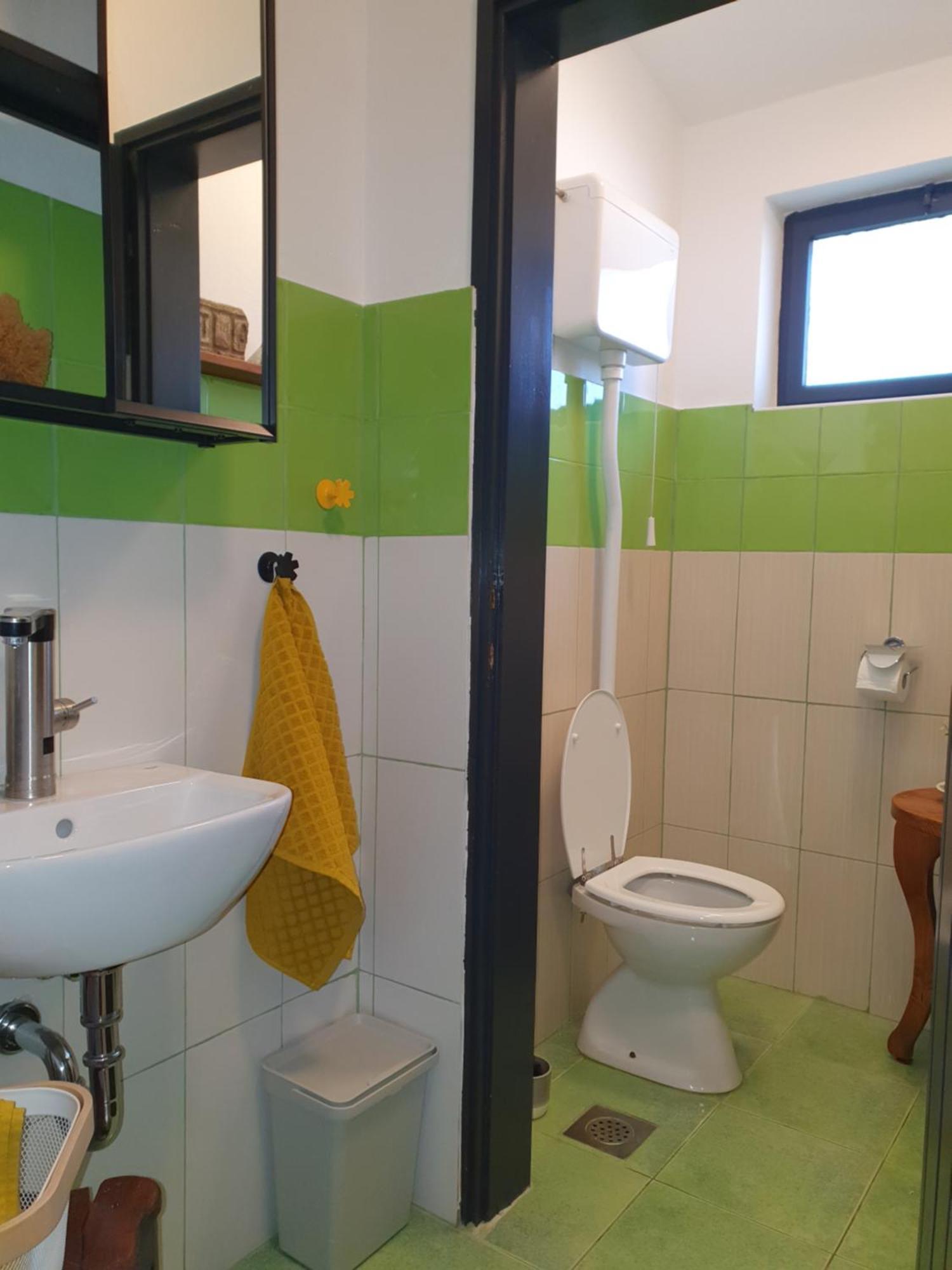 Apartment With Terrace Nona Pavla โทลมิน ภายนอก รูปภาพ