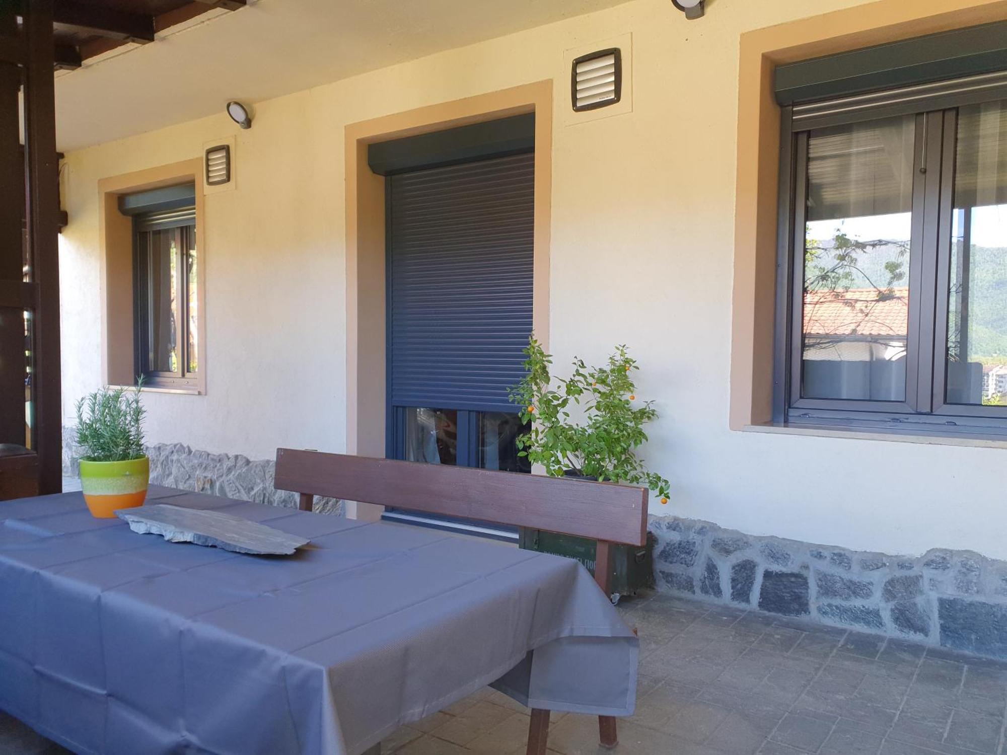 Apartment With Terrace Nona Pavla โทลมิน ภายนอก รูปภาพ