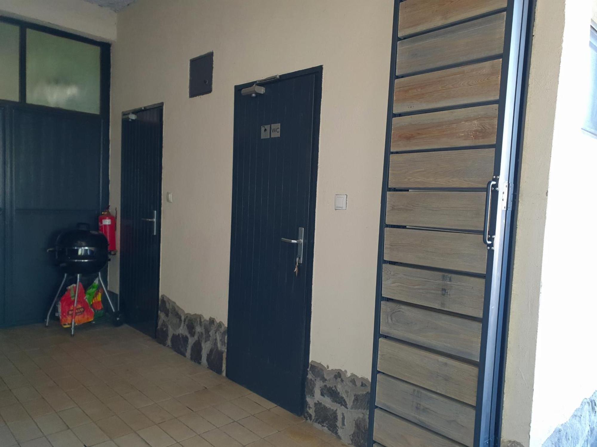 Apartment With Terrace Nona Pavla โทลมิน ภายนอก รูปภาพ