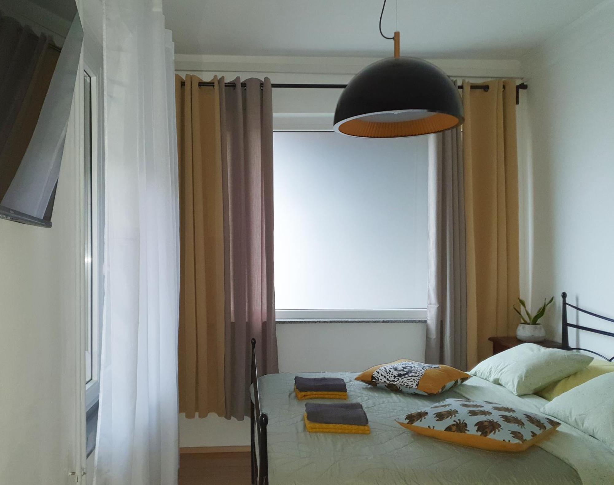 Apartment With Terrace Nona Pavla โทลมิน ภายนอก รูปภาพ