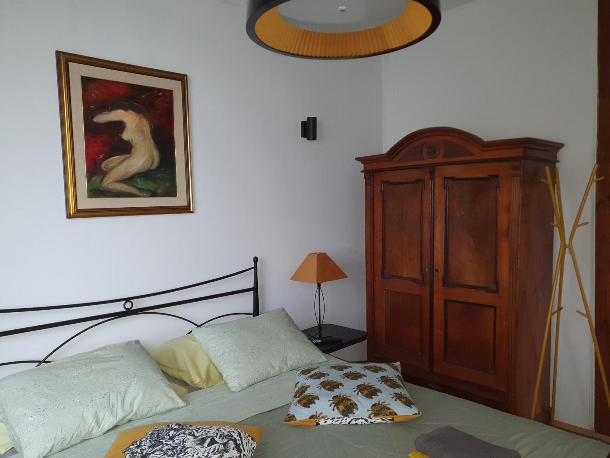 Apartment With Terrace Nona Pavla โทลมิน ภายนอก รูปภาพ