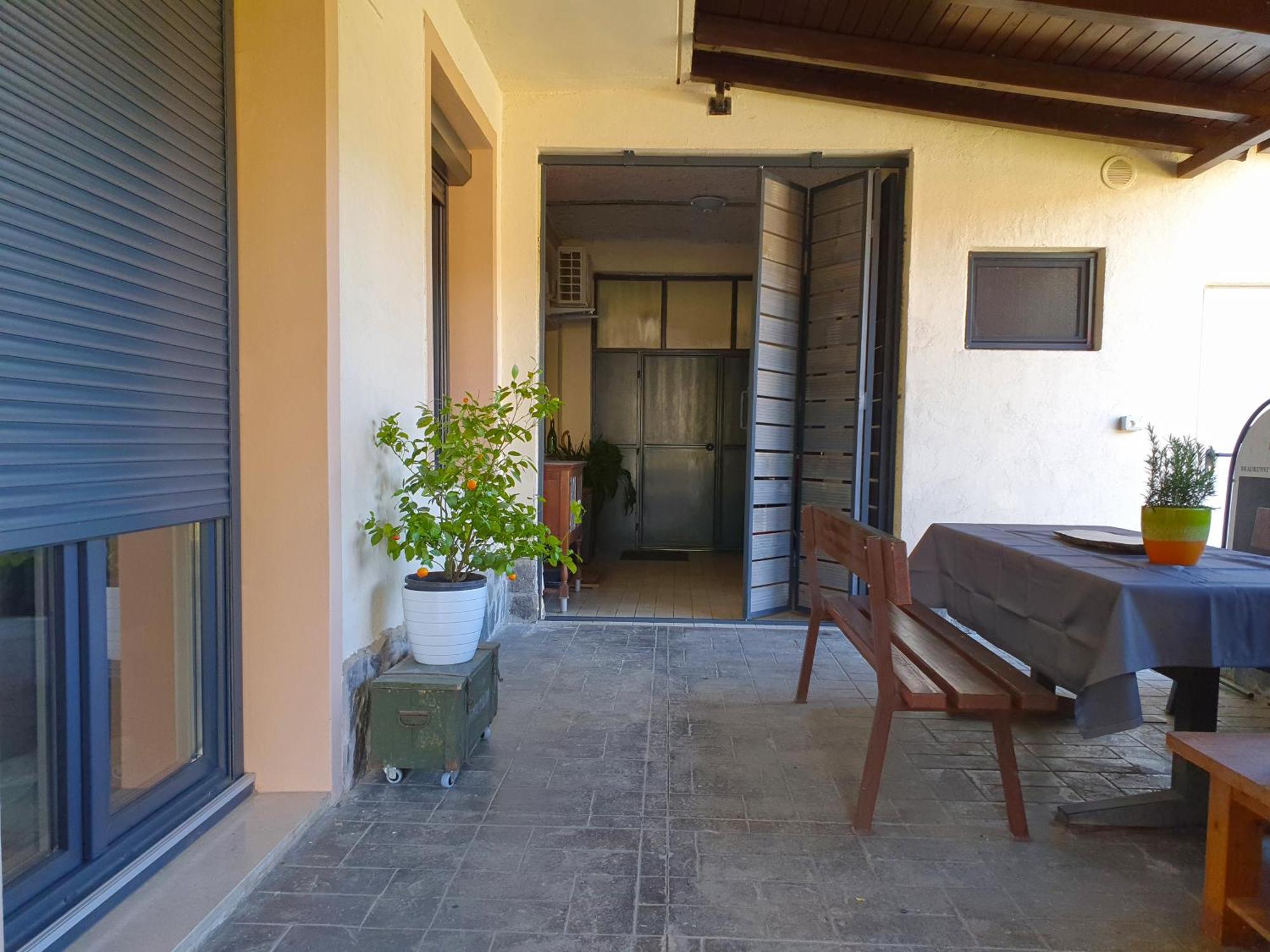 Apartment With Terrace Nona Pavla โทลมิน ภายนอก รูปภาพ