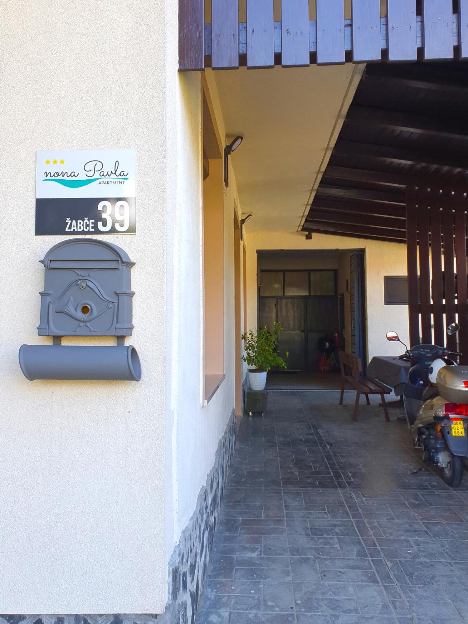 Apartment With Terrace Nona Pavla โทลมิน ภายนอก รูปภาพ