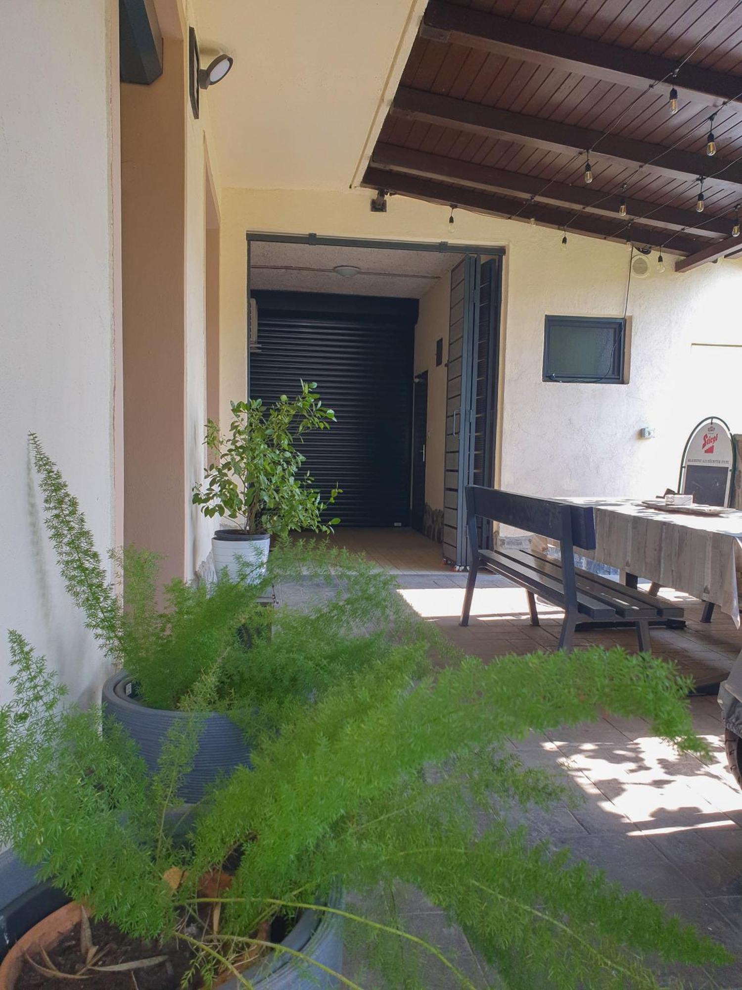 Apartment With Terrace Nona Pavla โทลมิน ภายนอก รูปภาพ
